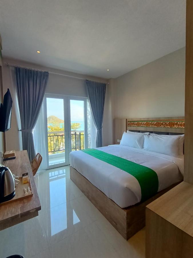 Dejavu 2.0 Hotel Bajo Komodo ลาบวนบาโจ ภายนอก รูปภาพ