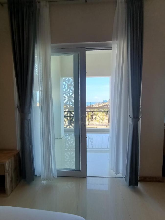Dejavu 2.0 Hotel Bajo Komodo ลาบวนบาโจ ภายนอก รูปภาพ