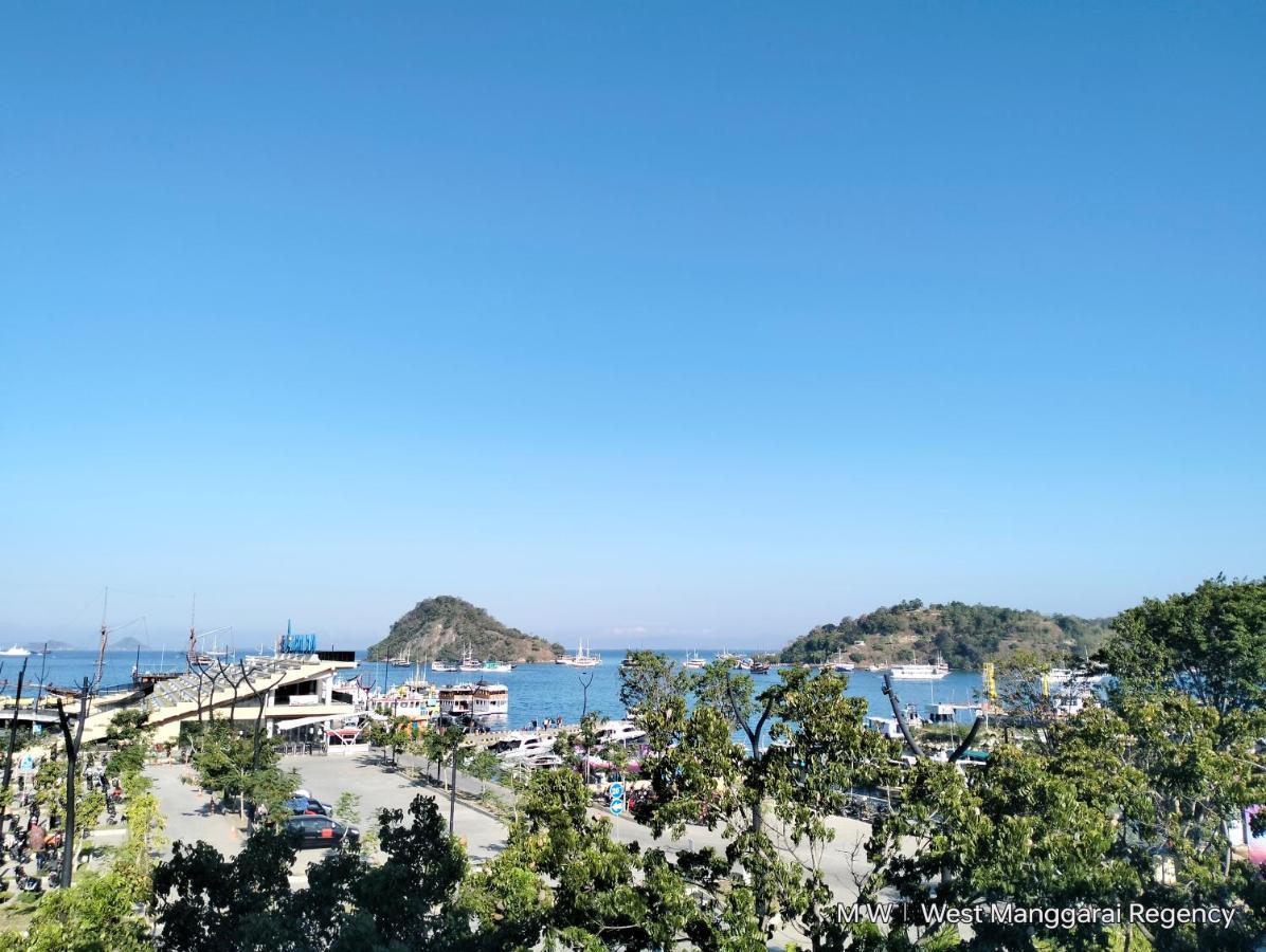 Dejavu 2.0 Hotel Bajo Komodo ลาบวนบาโจ ภายนอก รูปภาพ