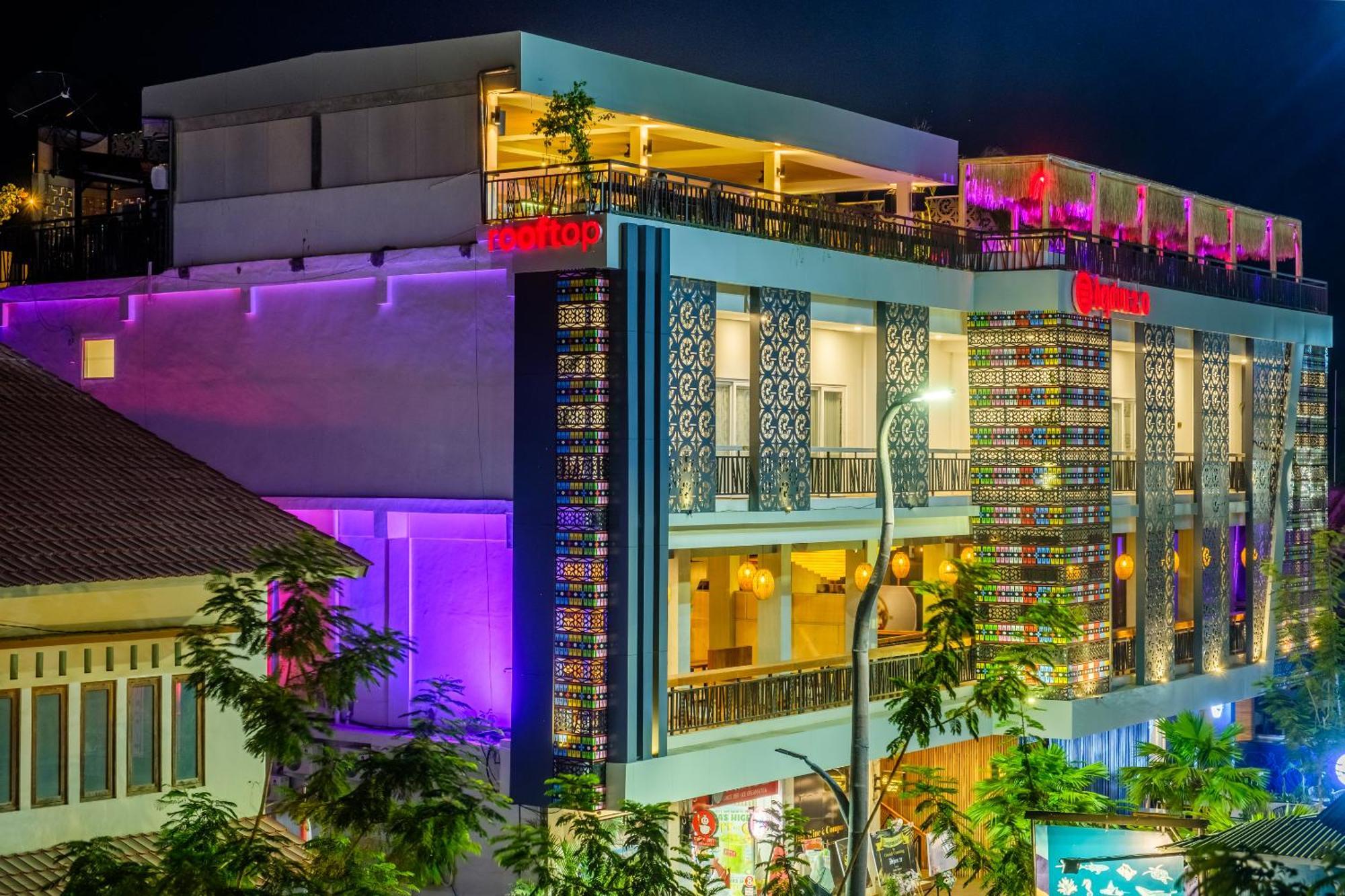 Dejavu 2.0 Hotel Bajo Komodo ลาบวนบาโจ ภายนอก รูปภาพ