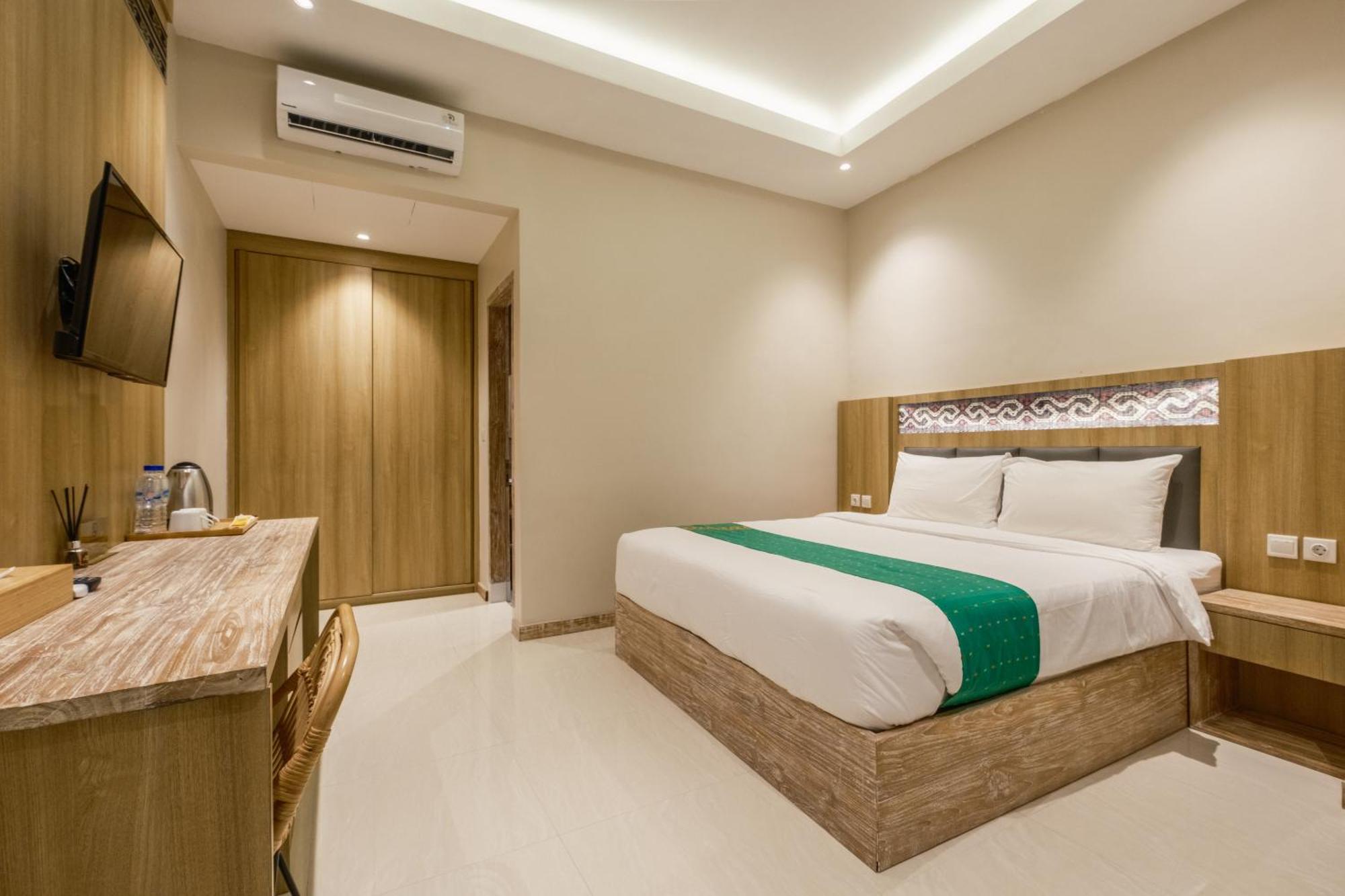 Dejavu 2.0 Hotel Bajo Komodo ลาบวนบาโจ ภายนอก รูปภาพ