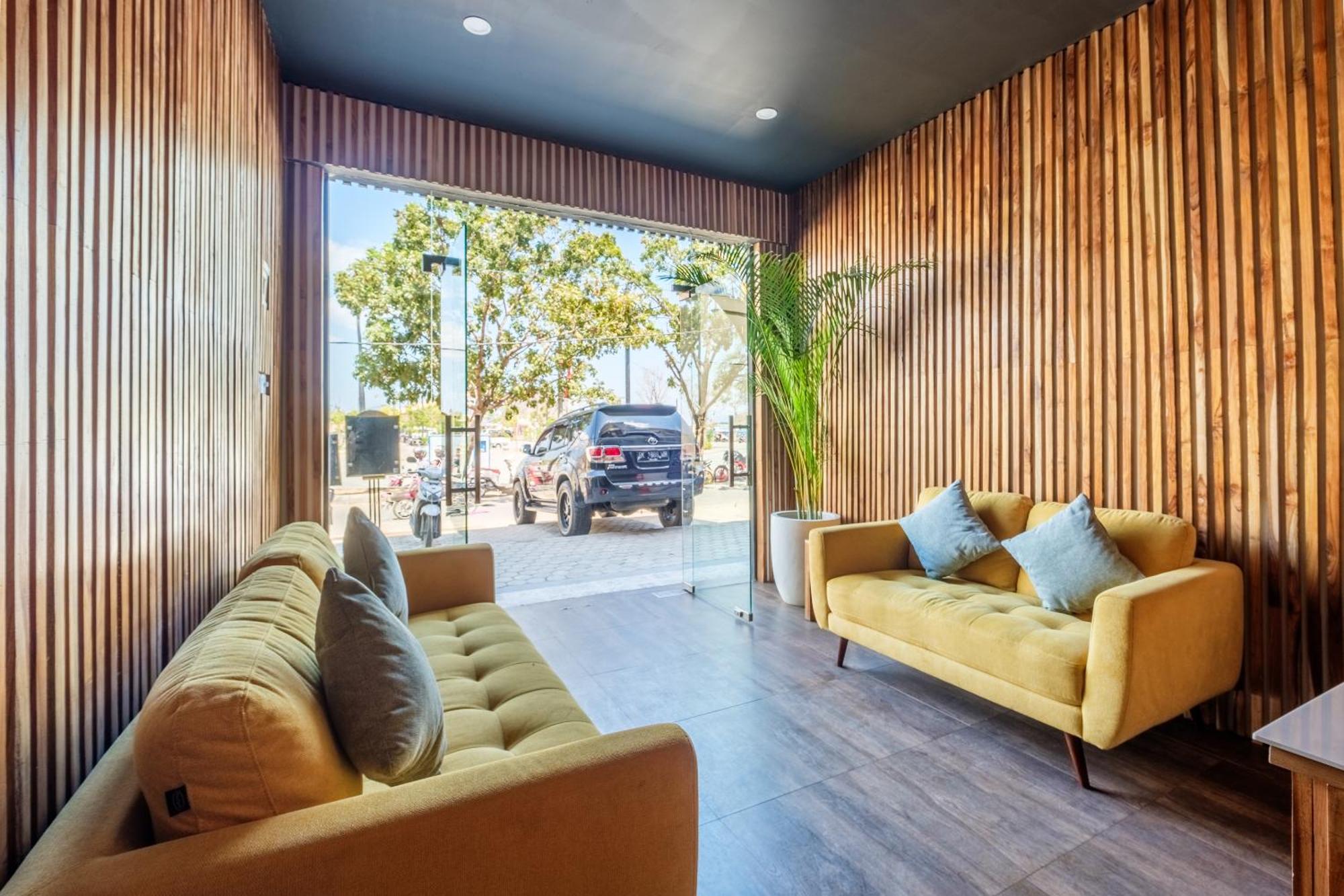Dejavu 2.0 Hotel Bajo Komodo ลาบวนบาโจ ภายนอก รูปภาพ